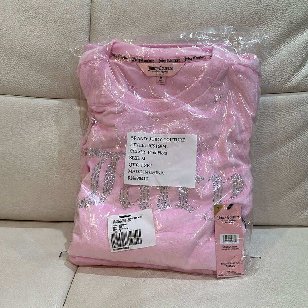 NWT JUICY COUTURE 2pc Velvet Lounge Set With Rhinestone Details in Pink Floral - Picture 3 of 8